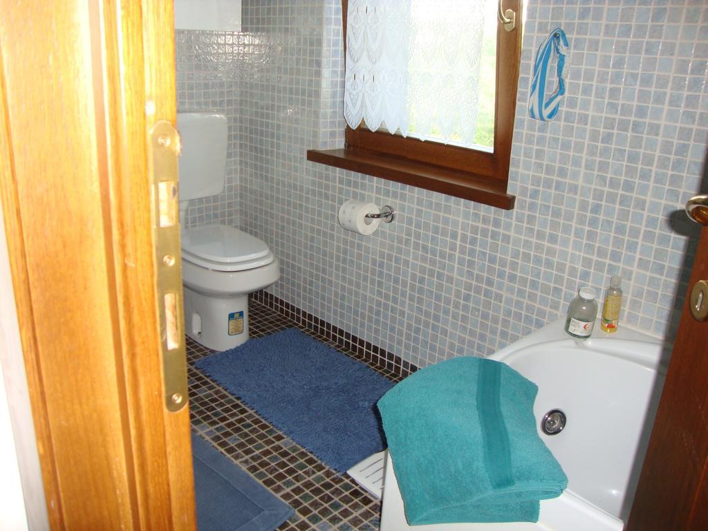 Casa Dell' Abbondanza B&B Agriturismo Vigoleno Стая снимка