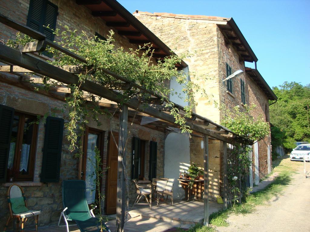 Casa Dell' Abbondanza B&B Agriturismo Vigoleno Екстериор снимка